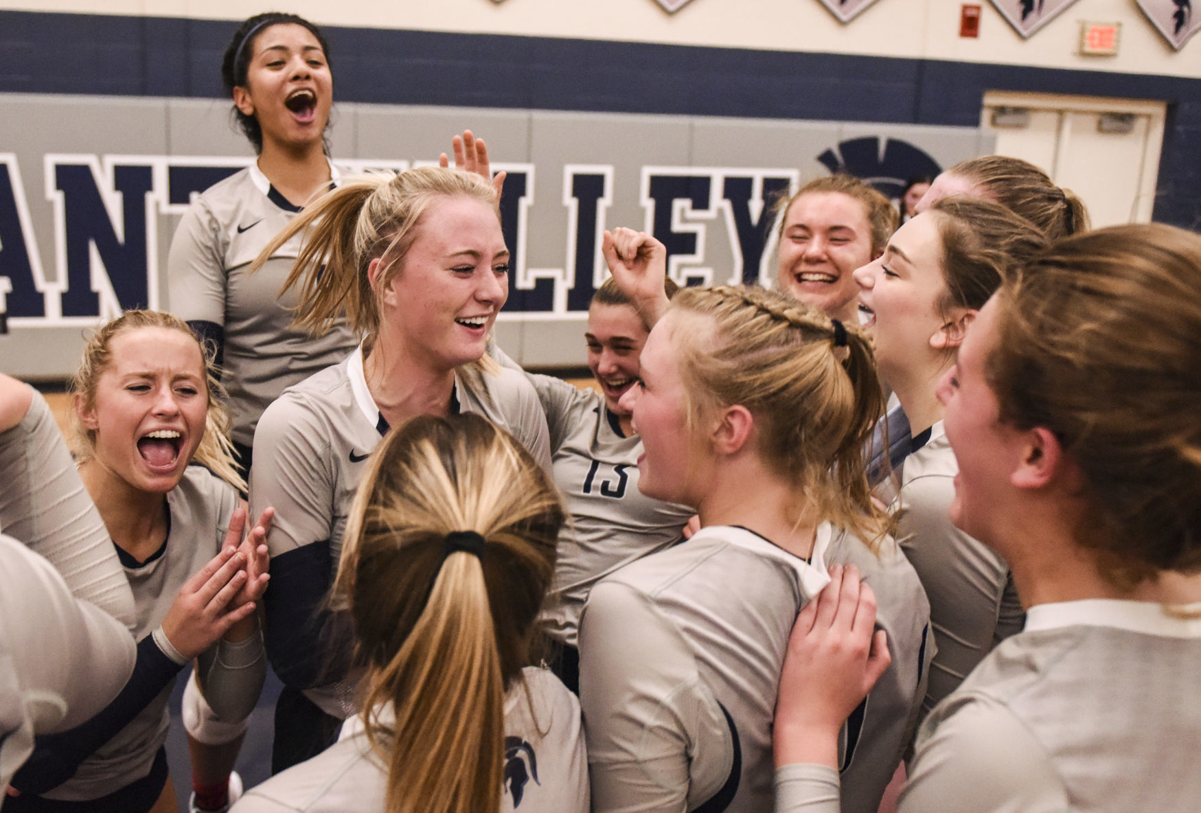 110419-qct-spt-bett-pv-vball-05.jpg